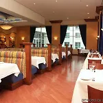 Hilton Seattle Airport & Conference Center 