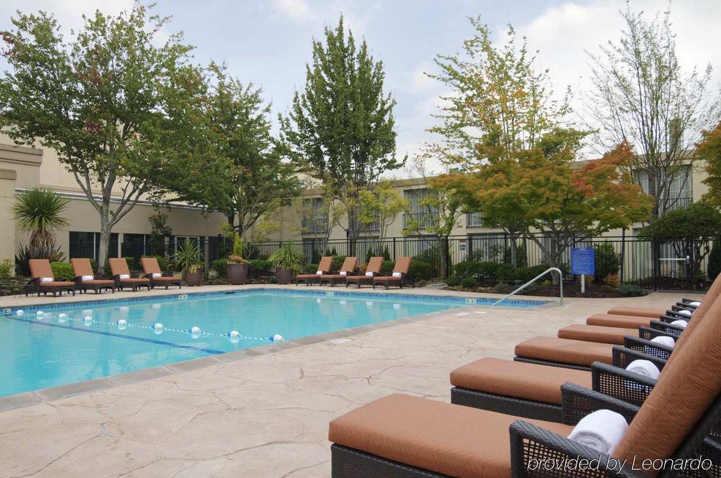 Hilton Seattle Airport & Conference Center Hotel 3*